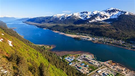 Juneau Travel Guide | Juneau Tourism - KAYAK