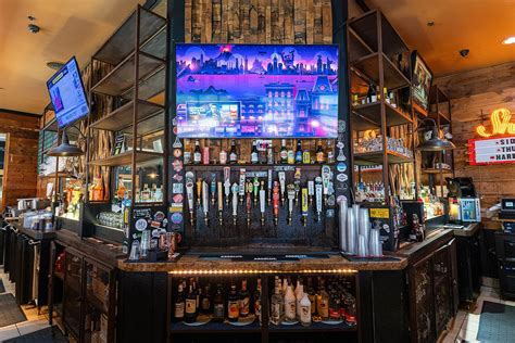 SIDEWAYS - BBQ Restaurant in Rockwall, TX | The Vendry