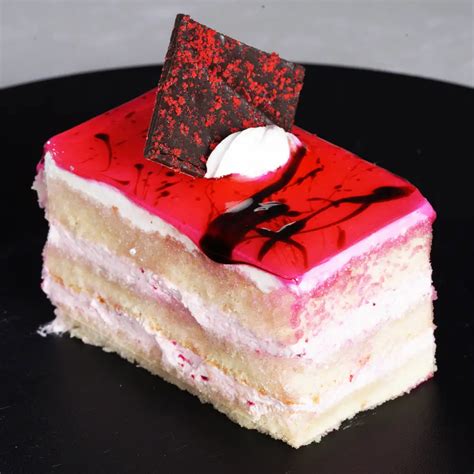 Strawberry Pastry - Kreamz