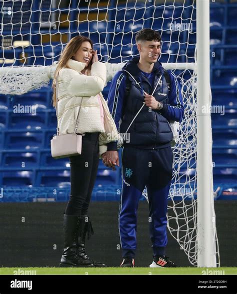 Chelsea goalkeeper Kepa Arrizabalaga & his fiancée Spanish Model model ...