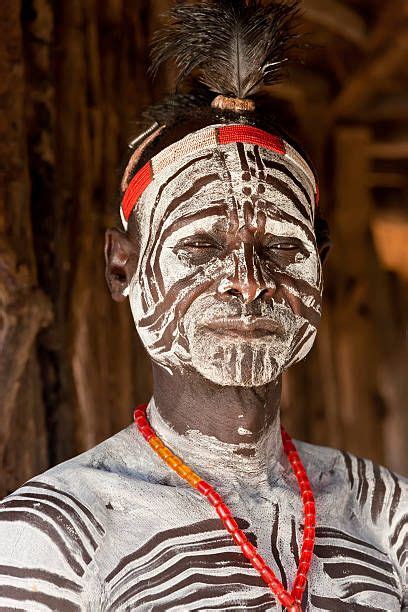 Karo Tribe: Ethiopia’s Body Painters of the Omo Valley