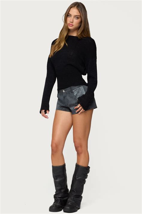 Rhiley Contrast Faux Suede Micro Shorts – edikted