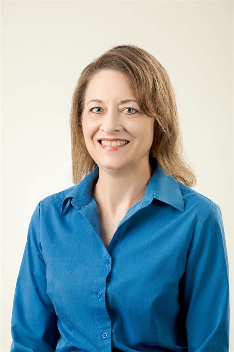 Laurie Nelson (7-25-23)-17 - Iconica Creates