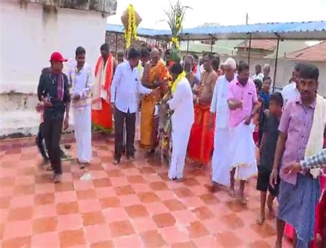 ಬಾಲಕನಿಗೆ ತಲೆಬೋಳಿಸಿ ಕತ್ತೆ ಮೇಲೆ ಮೆರವಣಿಗೆ; ಬಯಲುಸೀಮೆ ಕುಕ್ಕೆ ಸುಬ್ರಹ್ಮಣ್ಯ ...