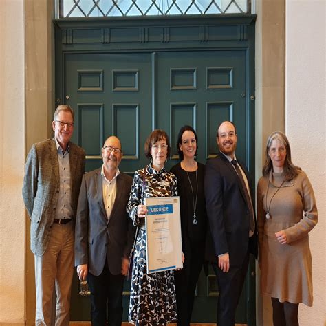 Meldung der Bayerischen Landesapothekerkammer - Bayerische Landesapothekerkammer