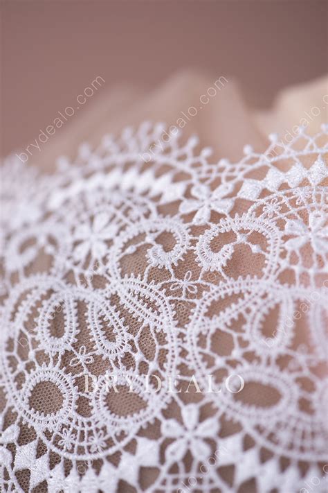 Geometric Full Patterns Scalloped Bridal Lace Fabric Online
