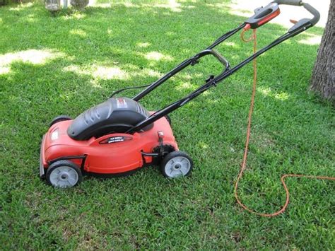 Tagliaerbe elettrico   Tagliaerba   Tagliaerbe elettrico  