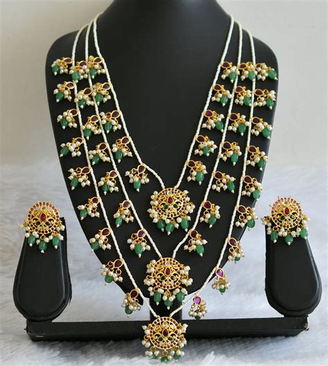 Gold tone kemp-green-white green-pearl beaded step haar set dj-50573 ...