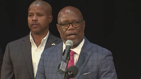 Bishop James Dixon to run for Rep. Sheila Jackson Lee's seat | khou.com