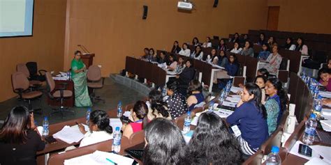 Transitioning into Leadership: A Programme for Women Executives (TLPWE ...