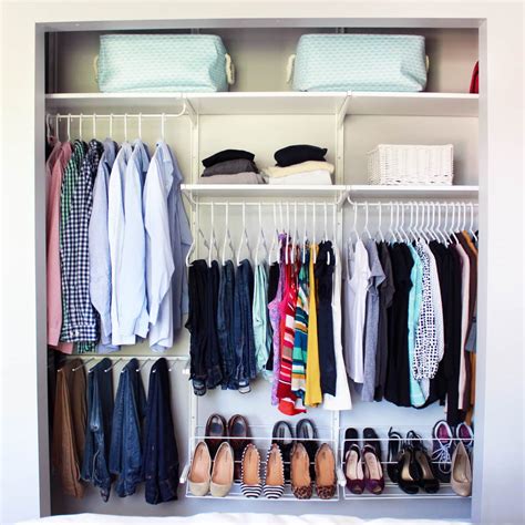 How to Organize a Small Closet With Lots of Clothes: Genius Tips in 2025 - Persona Outfit