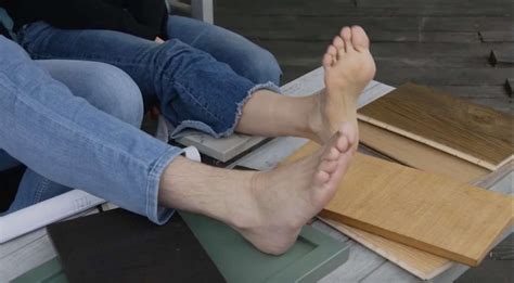 'Celebrity IOU' Star Jonathan Scott Left Stunned by Comedian Sarah ...