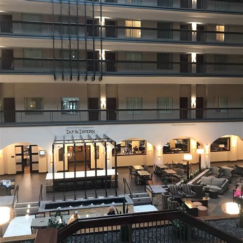 EMBASSY SUITES BY HILTON DALLAS LOVE FIELD $142 ($̶1̶6̶9̶) - Updated ...
