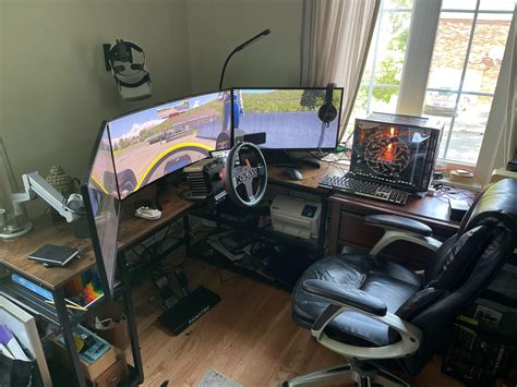 Finally got my 34” curved ultrawide w/2 x 27” monitors on each side to ...