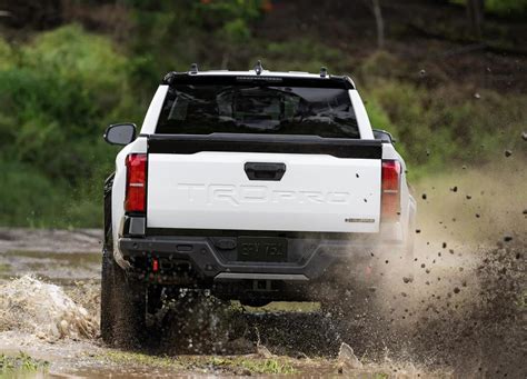 2.4T和2.4T混动 全新丰田Tacoma发布_太平洋号