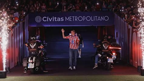 Conor Gallagher Receives Insane Presentation at Metropolitano for ...