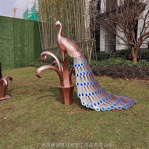 百鸟之王之孔雀，纯手工制作的不锈钢孔雀雕塑案例 - 知乎