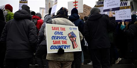 Trump administration sets the stage for large-scale federal worker ...