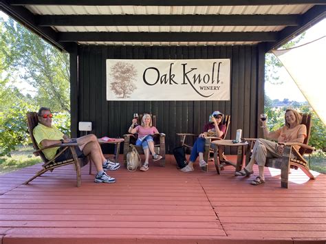 Oak Knoll Winery – A winery that fits your life and wine that fits your ...