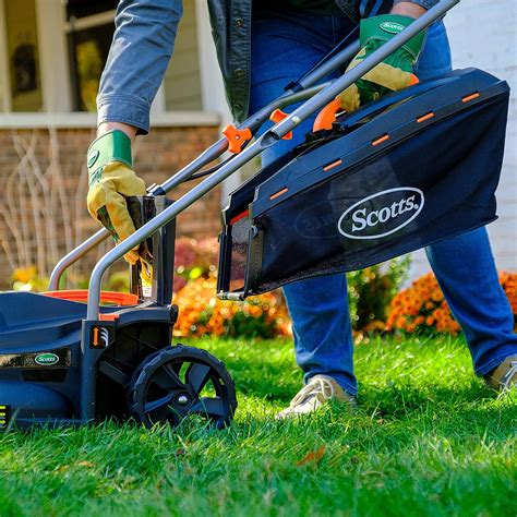 Scotts Outdoor Power Tools 62014S 14-Inch 20-Volt Cordless Lawn Mower ...
