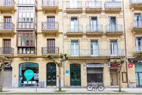PENSION BUENPAS (Donostia - San Sebastian) - Guesthouse Reviews, Photos ...