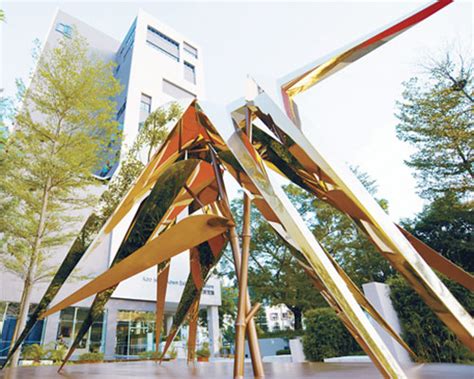 市区不锈钢创意雕塑-方圳雕塑厂