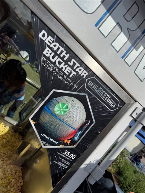 Photos: Star Wars Fans Descend Upon Disneyland to Get Their Own Death ...