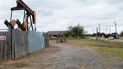 Oil wells decline in namesake of Oklahoma's famous West Edmond Field