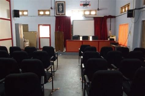 Sree Narayana College, Punalur Kollam Campus: Photos, Virtual Tour
