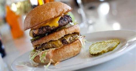 10/27: Zinburger Wine & Burger Bar opened today in Gilbert