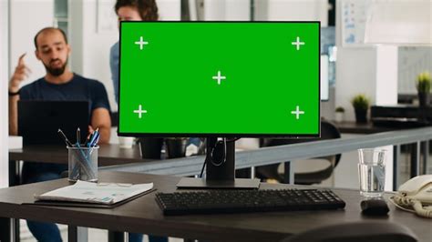 Computer Greenscreen Mockup 的图像结果