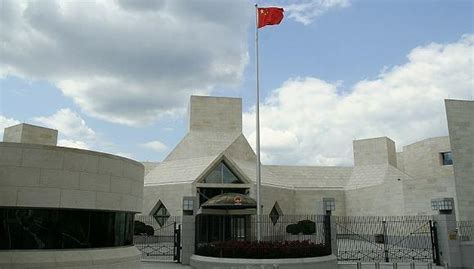 美国要求中国关闭驻休斯敦总领馆 - 纽约时报中文网