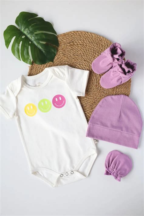 Meadow Smiles Combo-Newborn Essentials Gift Combo – LilBontre