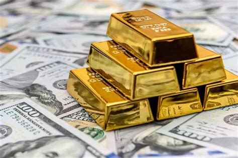 هبوط حاد لـ الدولار الأمريكي واستقرار أسعار الذهب الفورية