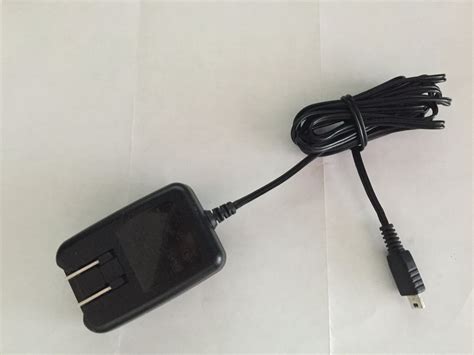 5V (thin) battery charger = HTC Sprint EVO 3D cell phone electric power ...