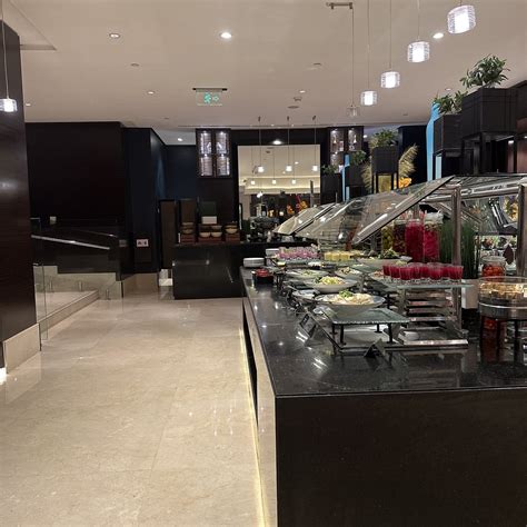 VOCO RIYADH BY IHG - Hotel Reviews, Photos, Rate Comparison - Tripadvisor