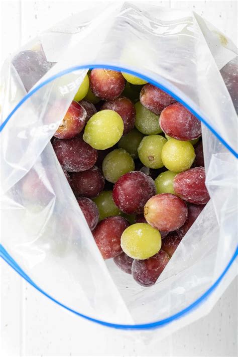 How to Freeze Grapes - The Harvest Kitchen