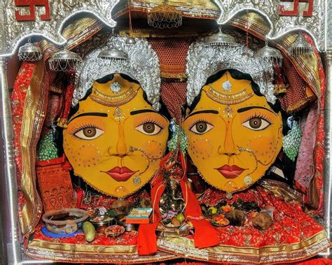 उत्तराखंड: कुमाऊं की कुलदेवी मां नंदा-सुनंदा की शोभायात्रा के साथ ...