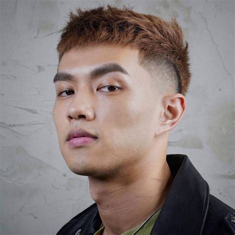 53 Stylish Men's Wavy Hairstyles