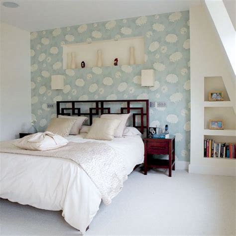 wallpaper ideas for bedroom accent wall