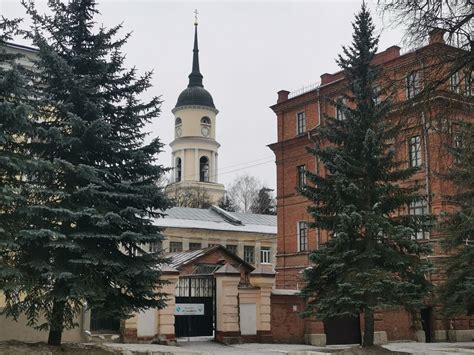 Тур в Калугу - пряники, космос и снегоходы.