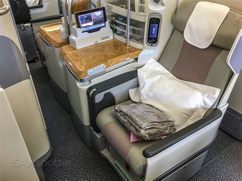 Emirates Airlines Business Class 的图像结果