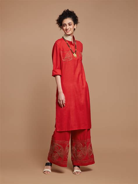 Red embroidered long kurta | Chhaya Gandhi Design Studio