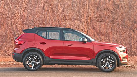 Volvo XC40 2020 T4 R Design Exterior Car Photos - Overdrive