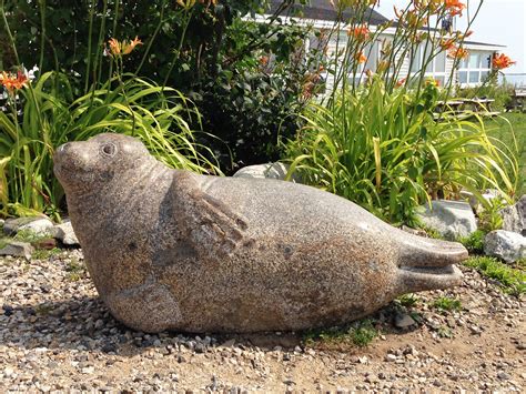 Andre The Seal Statue