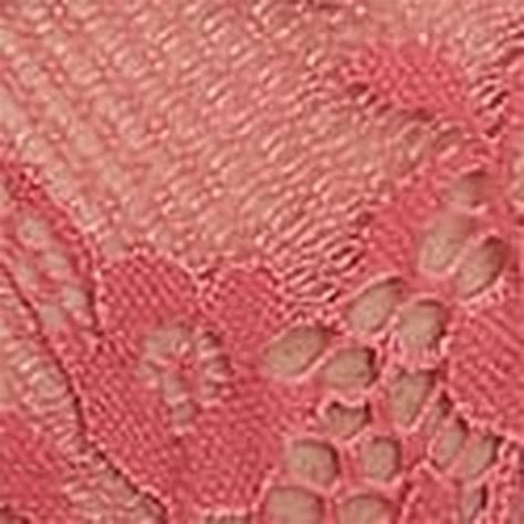 Buy Wireless Push-Up Bra Online - Style ID: 112512232DMR | Victoria's ...