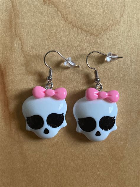 Monster High Skullette Earrings