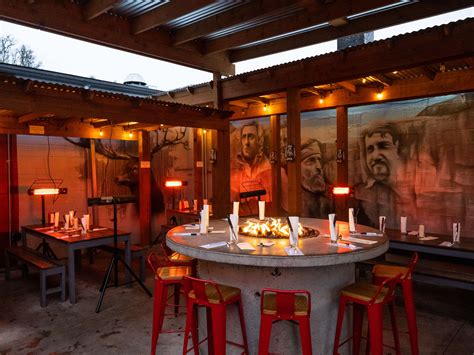 The 25 Best Happy Hours In Seattle - Seattle - The Infatuation