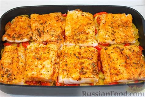 Рецепт: Рыба, запечённая с картошкой в духовке на RussianFood.com