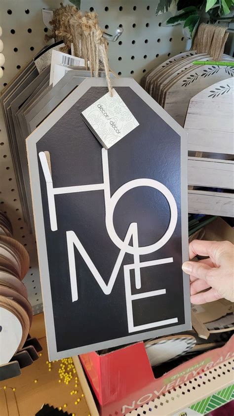 Dollar Tree Spring Decor 的图像结果